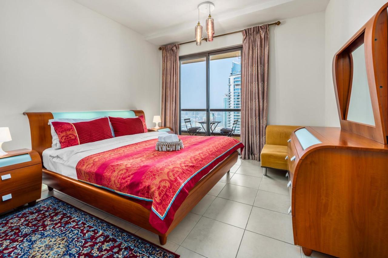 Lovely 2-Bed Condo In Jbr - 5 Mins From Beach - Palm View! Dubai Esterno foto